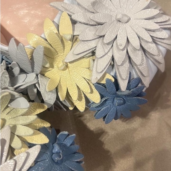 NWT AGL Leather Flower Ballerina Flats – Sizes EU 36 & EU 41 - Picture 7 of 8